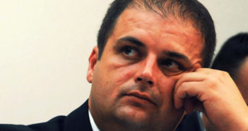 Zabrinjavajuće ćutanje albanskih partija o problematičnom zakonu
